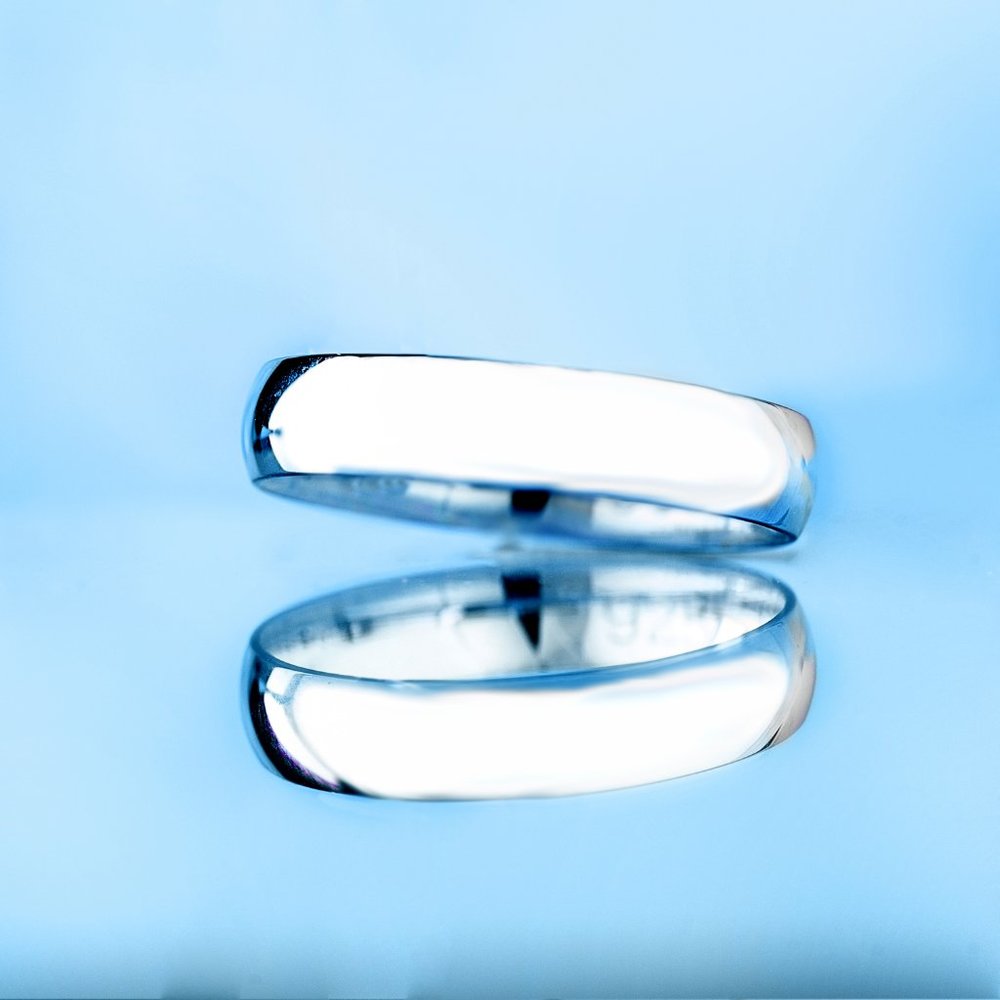 Men's 4mm 925 Sterling Silver Wedding Band…